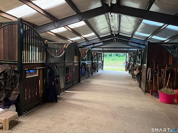 2nd image of 45 Hoadly Road