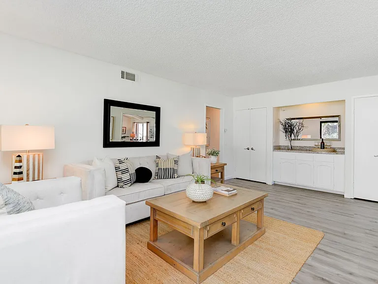 3408 Viewpoint Way — Photo 10