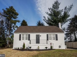 12 Lawrence Ave, Newark, DE 19711