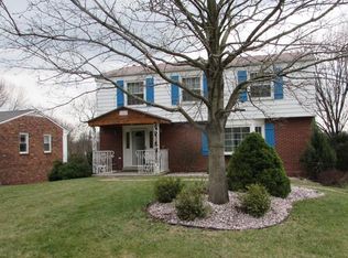 211 Wessex Hills Dr, Coraopolis, PA