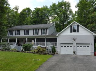 4 Martin St, Newton, NJ 07860