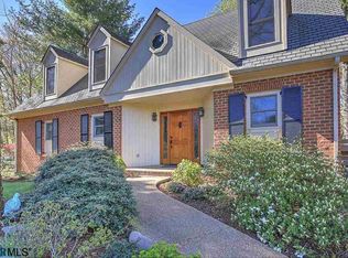 930 Marshall St, Charlottesville, VA
