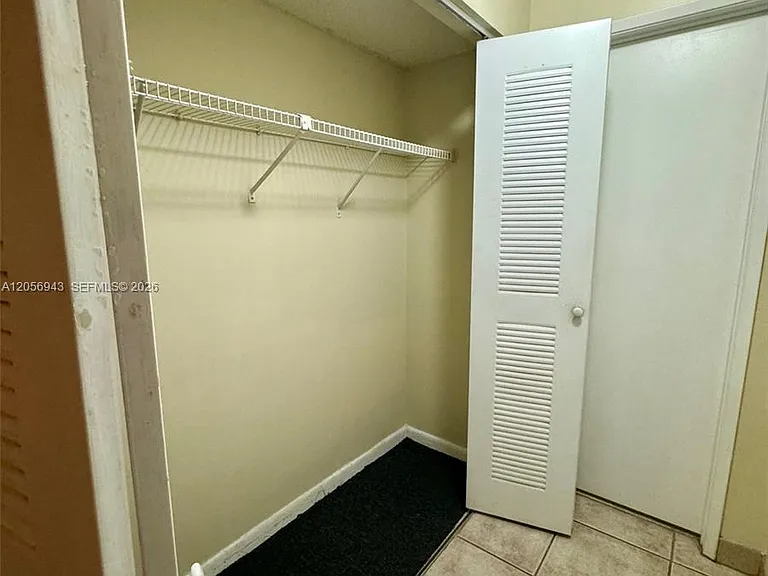 9945 Nob Hill Ct #9945 — Photo 5
