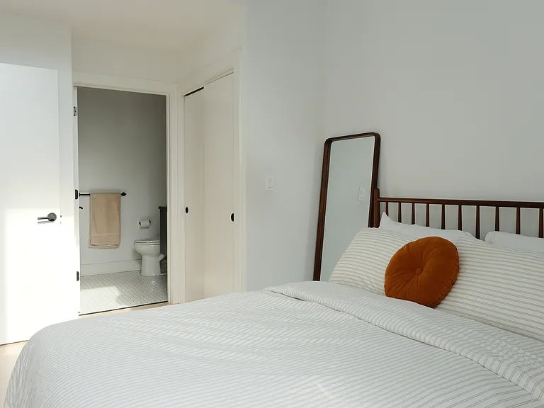 3228 W Palmer St #12 — Photo 6
