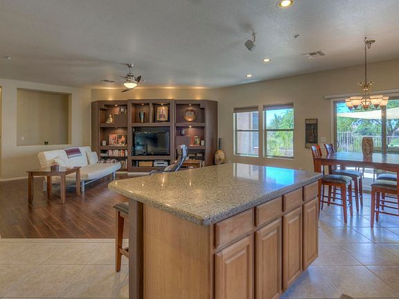 Open floor plan for entertaining