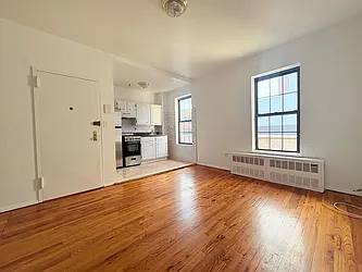 668 Fourth Avenue, #4