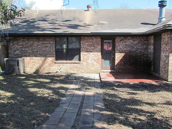 4th image of 3470 N Carnation Ct