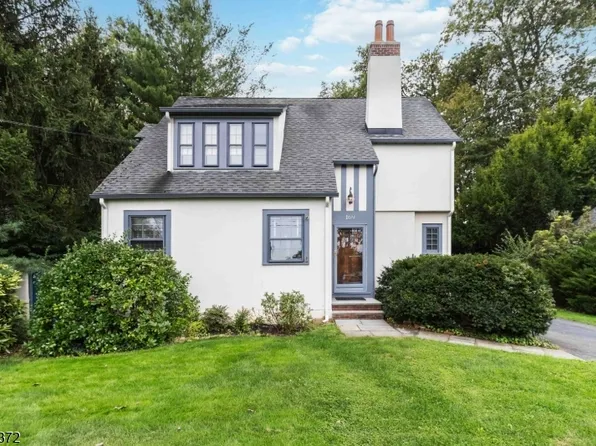 169 Watchung Ave, Chatham Boro, NJ 07928