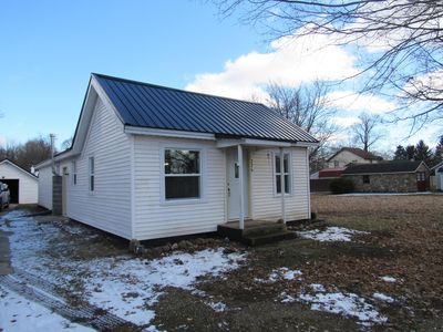 226 Pleasant St, Mendon, MI, 49072