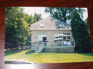 1209 Lyons Ln, Valparaiso, IN 46383