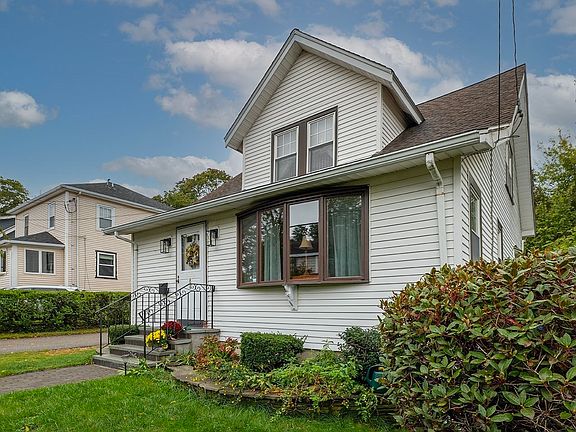 2nd image of 80 Phillips St