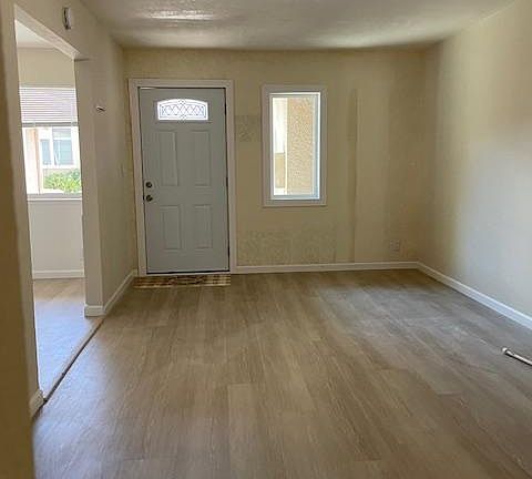 Spacious Living Room!