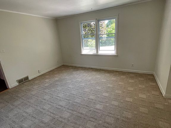 5th image of 2626 Newman Rd