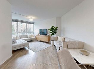 120 Promenade Cir #406, Vaughan, ON L4J 7W9