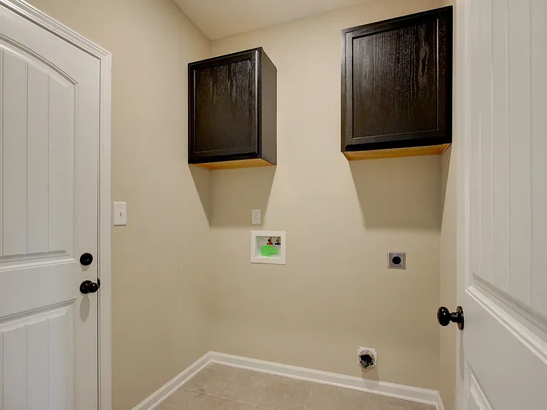2547 Rafiki Dr — Photo 68