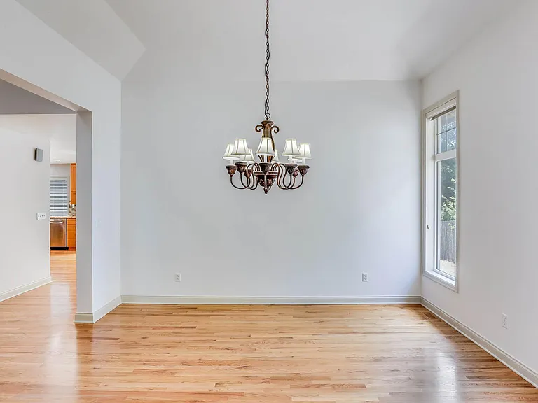 22503 NE 98th Pl — Photo 11