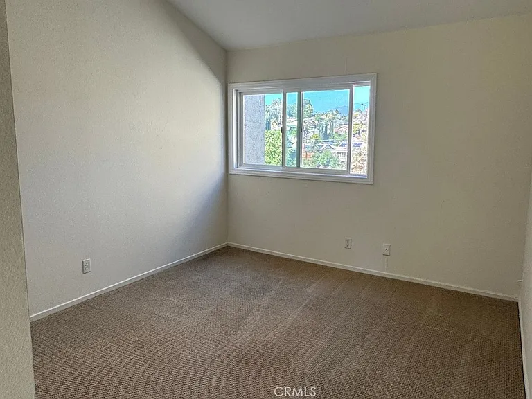 24612 Zena Ct — Photo 15