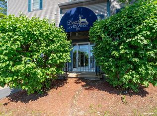 122 Eastern Ave APT 303, Manchester, NH 03104