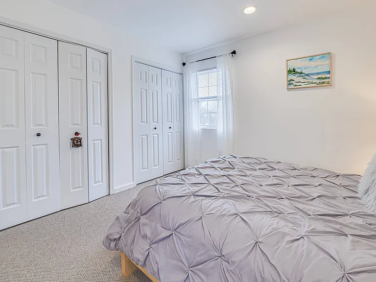 71 Hampton Rd — Photo 8