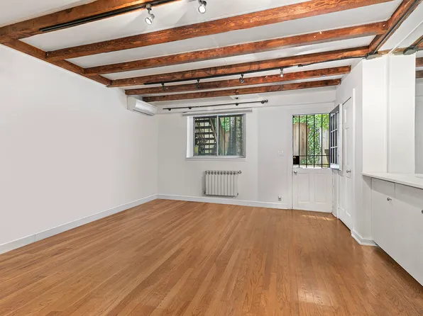 250 East 33rd Street image 1 of 6