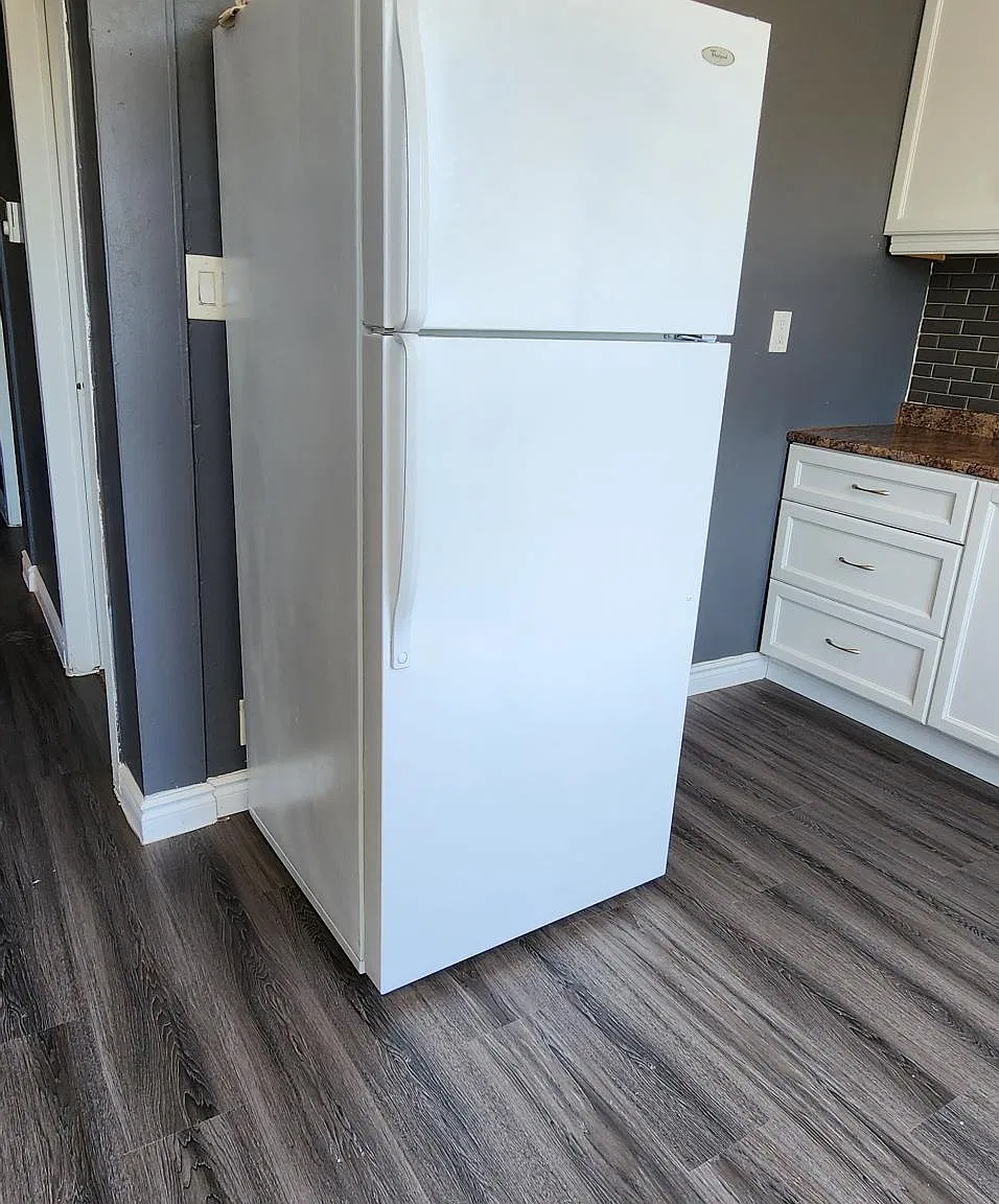 2 bed, 600 sqft, $1,800 — Photo 4