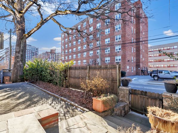 stamford-connecticut-177187067 picture