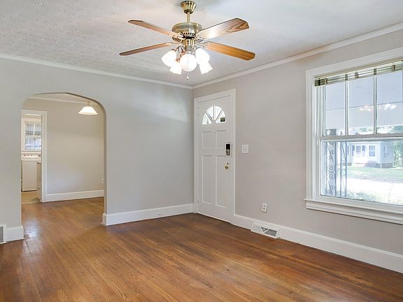 2nd image of 418 Darlington Ave