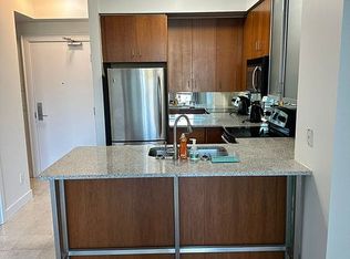 438 King St W #1018, Toronto, ON M5V 3T9