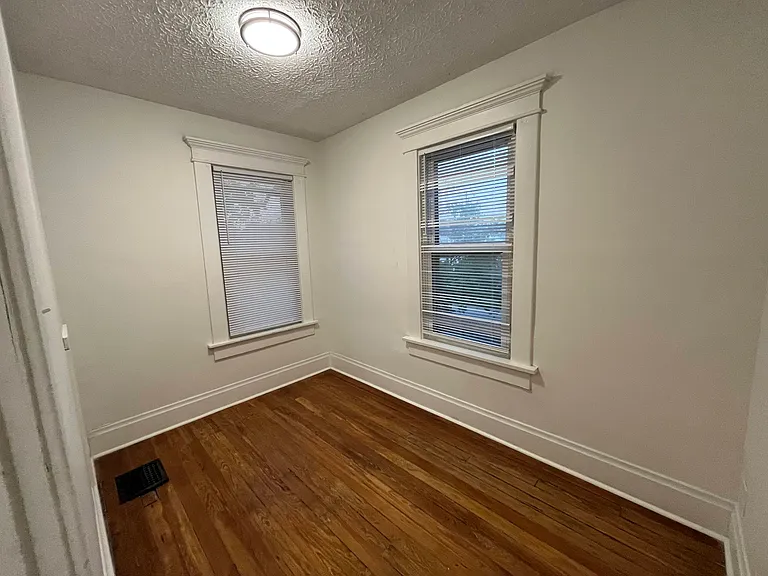 88 Hawkes Ave — Photo 16