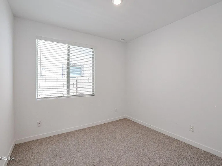 16554 W Questa Dr — Photo 21