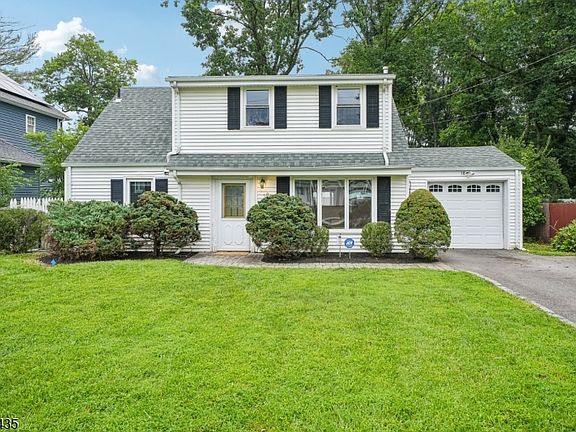 3rd image of 18 Manor Rd