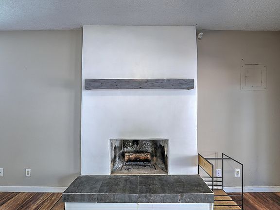 5th image of 13511 Auburn Ave NE