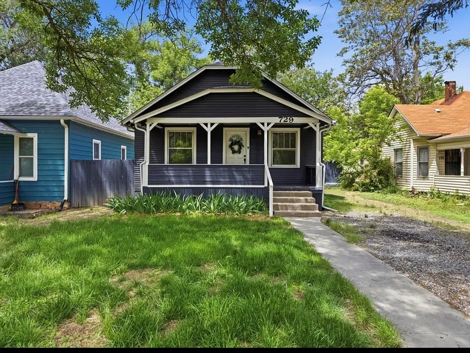 729 Atwood St