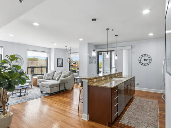 137 E Wilson St Unit 314, Madison, WI 53703
