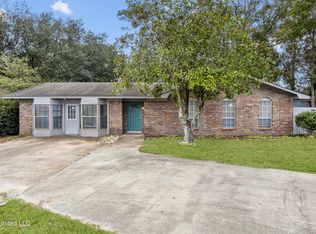 12271 Depew Rd, Gulfport, MS 39503