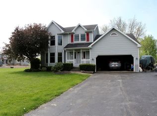 5822 Dunnigan Rd, Lockport, NY 14094