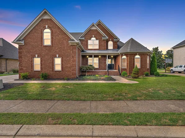 2029 Prestwick Dr, Murfreesboro, TN 37130