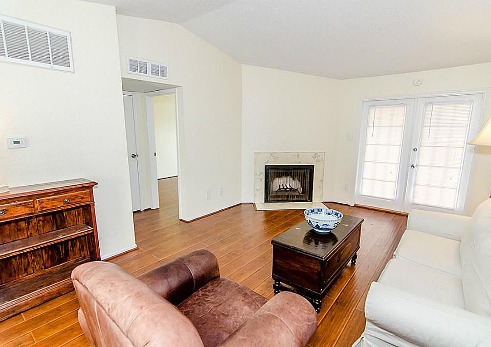 1st image of 11201 Lynbrook Dr APT 3606