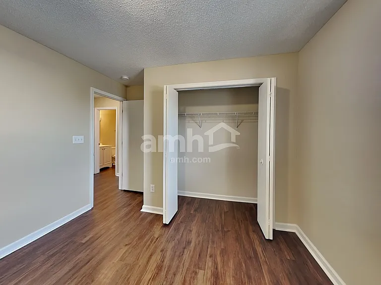 1685 Willowview Ln — Photo 17