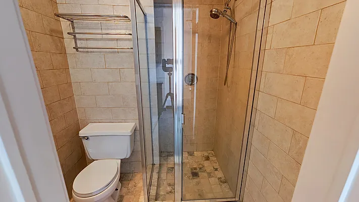 Rented by Level Group | media 3