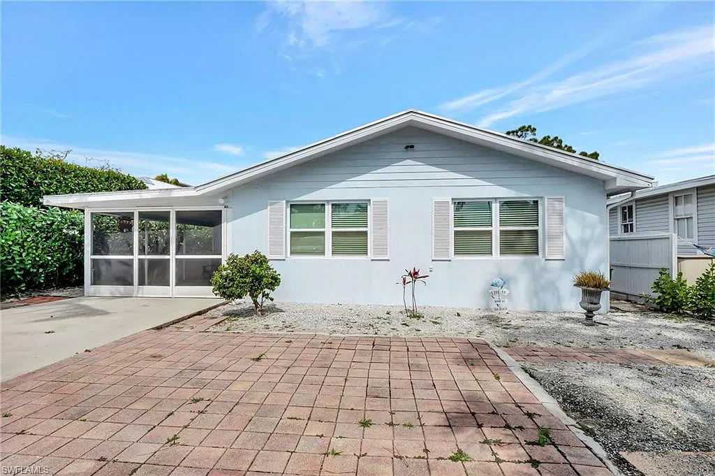 Building Photo - 1009 Ridge St