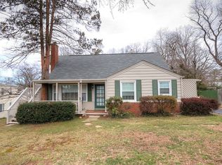 4123 Village Ct, Annandale, VA 22003