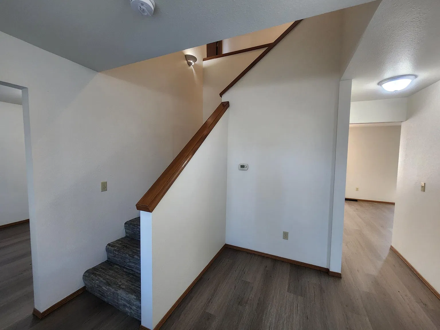 4 bed, 2450 sqft, $3,295 — Photo 2