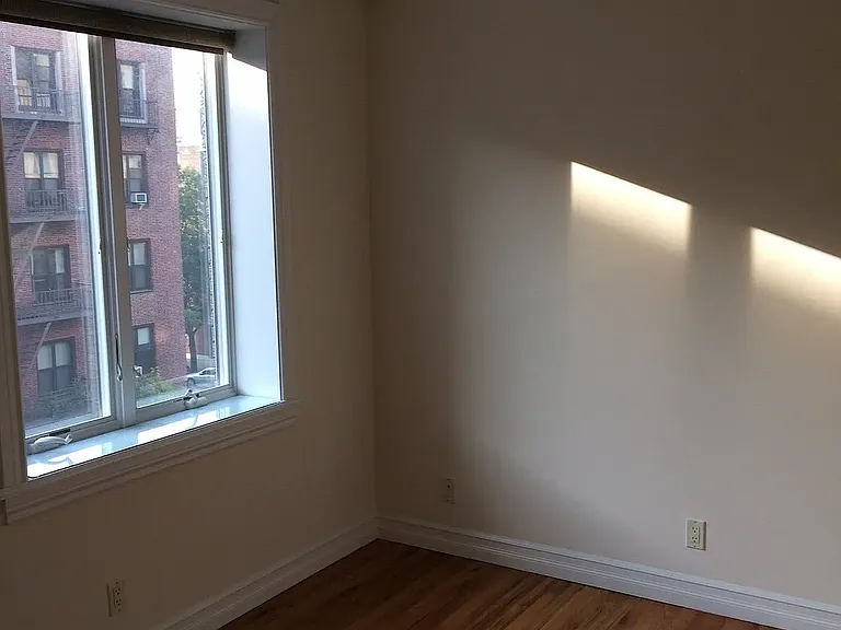 175 Payson Ave #4A — Photo 8