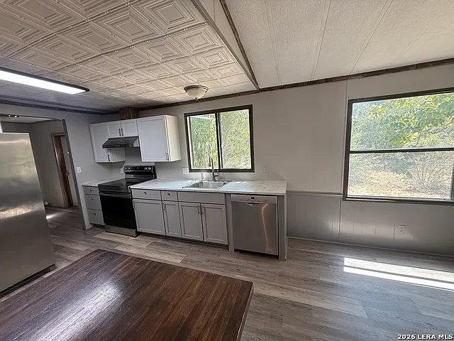 3 bed, 2.0 bath, 1484 sqft, $1,650 — Photo 4