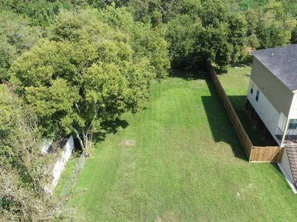 2726 Summertime Dr, Houston, TX 77045