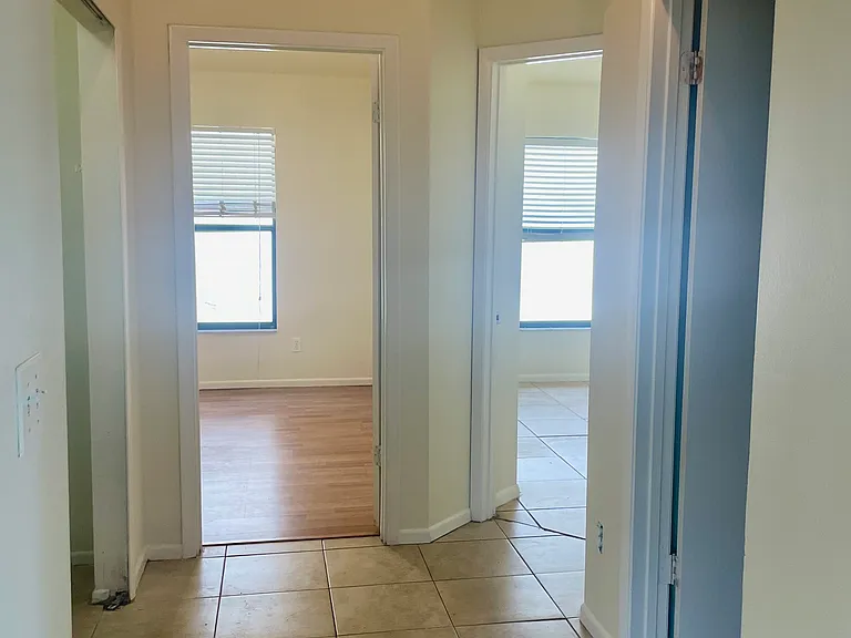 1012 Henson Ct — Photo 19