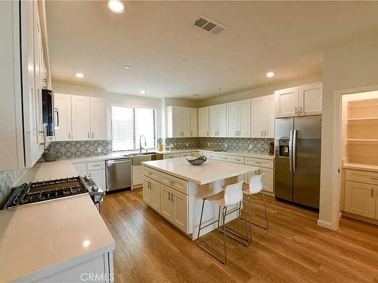 15826 S Vermont Ave #1 — Photo 2