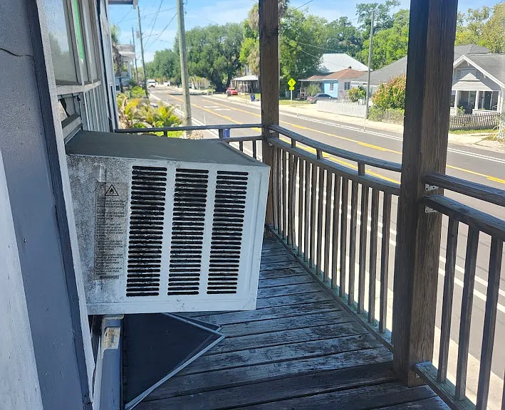 415 E Floribraska Ave #B — Photo 4
