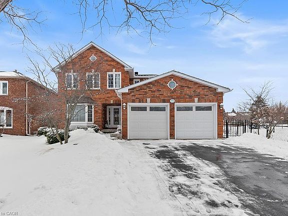 3rd image of 1150 Creekside Dr